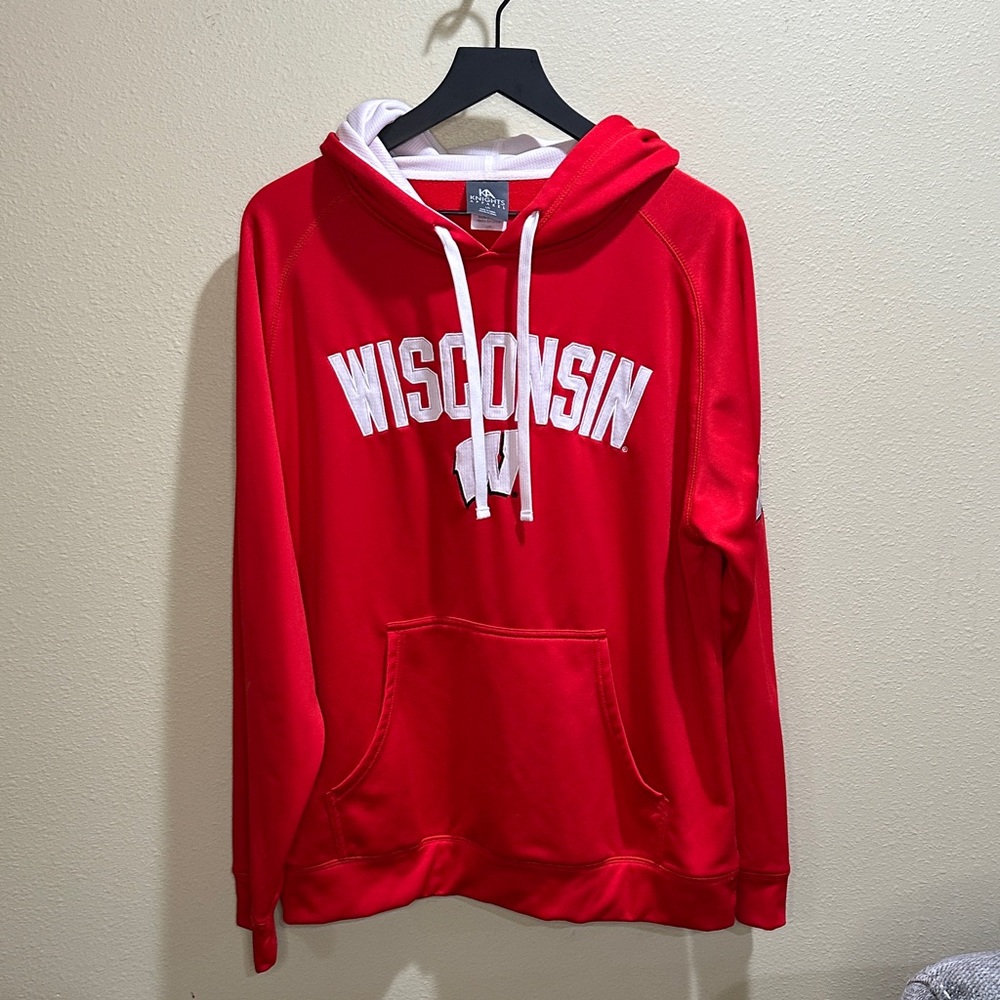 EUC Men’s Large Red Wisconsin Badgers Hoodie